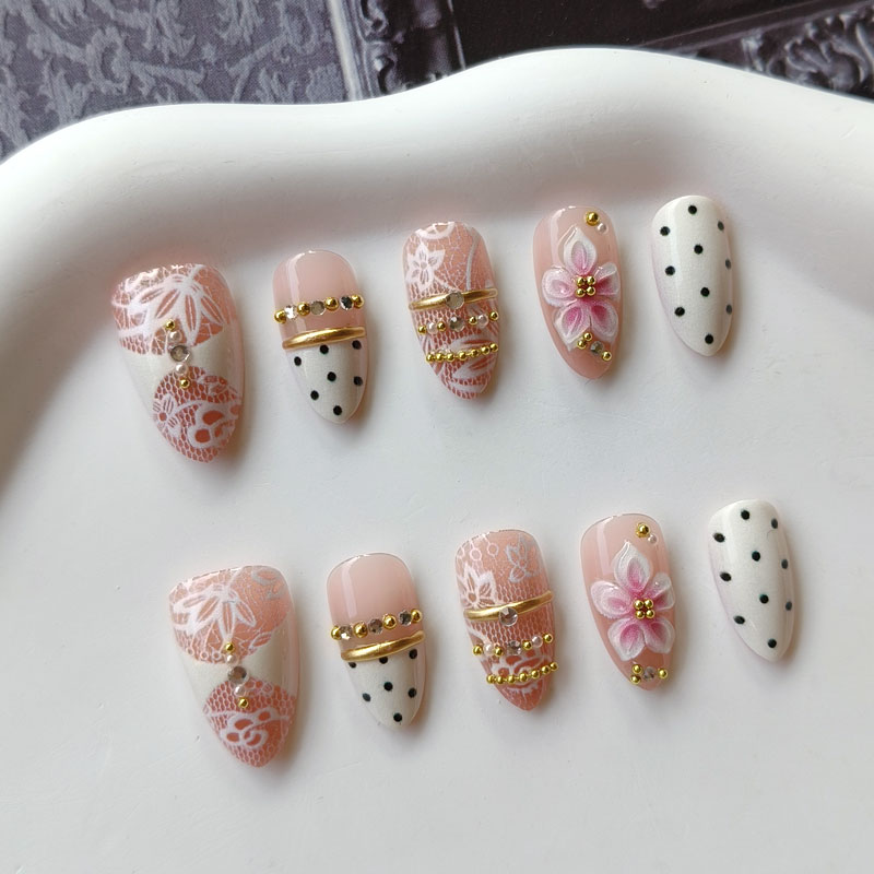 10 Adet 3D Altın Yaldızlı Beya - Nail Art Press On incelemesi ve fiyatı